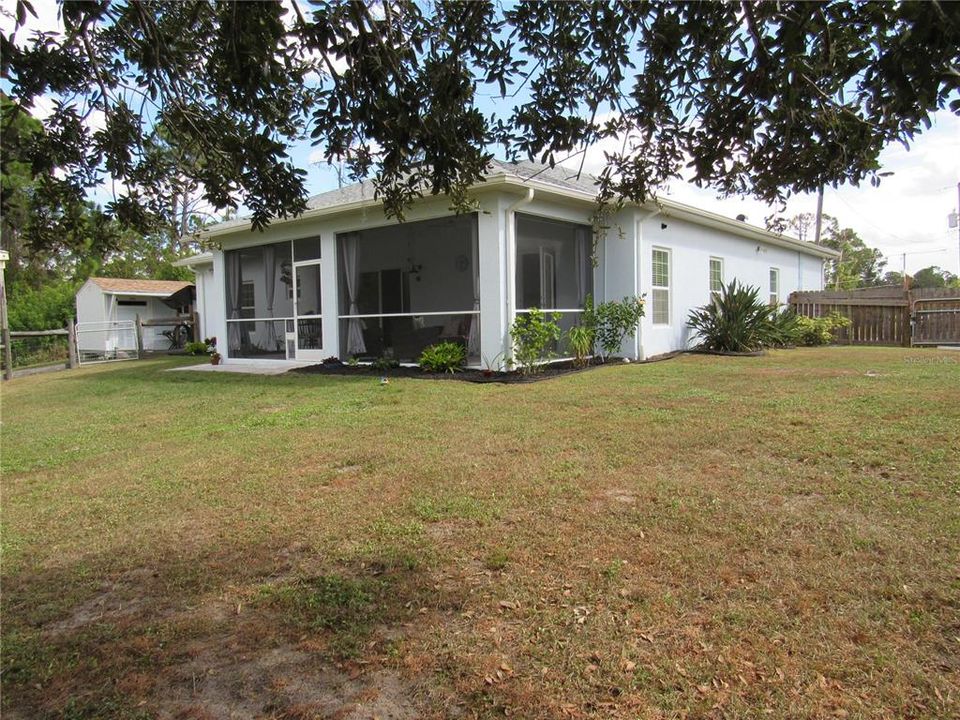 For Sale: $349,900 (4 beds, 2 baths, 1906 Square Feet)