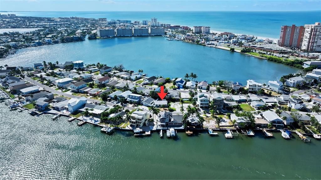 For Sale: $619,000 (2 beds, 1 baths, 1064 Square Feet)