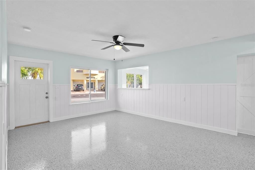 For Sale: $619,000 (2 beds, 1 baths, 1064 Square Feet)