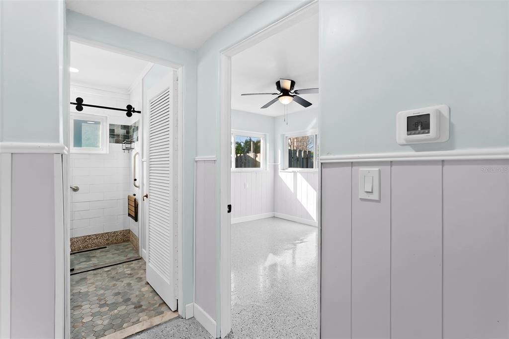 For Sale: $619,000 (2 beds, 1 baths, 1064 Square Feet)