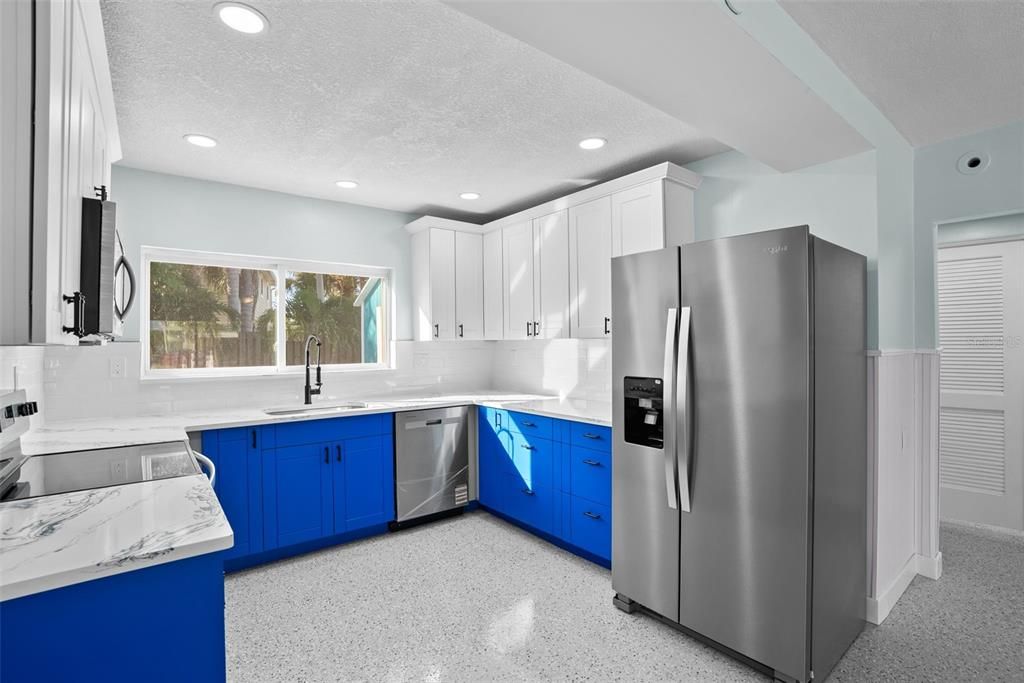 For Sale: $619,000 (2 beds, 1 baths, 1064 Square Feet)