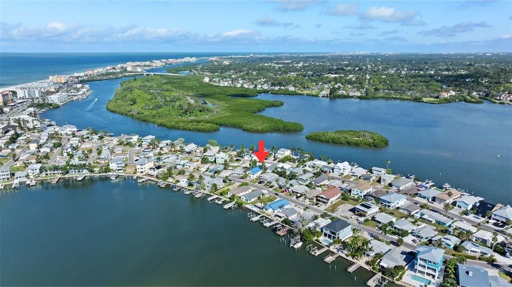 For Sale: $619,000 (2 beds, 1 baths, 1064 Square Feet)