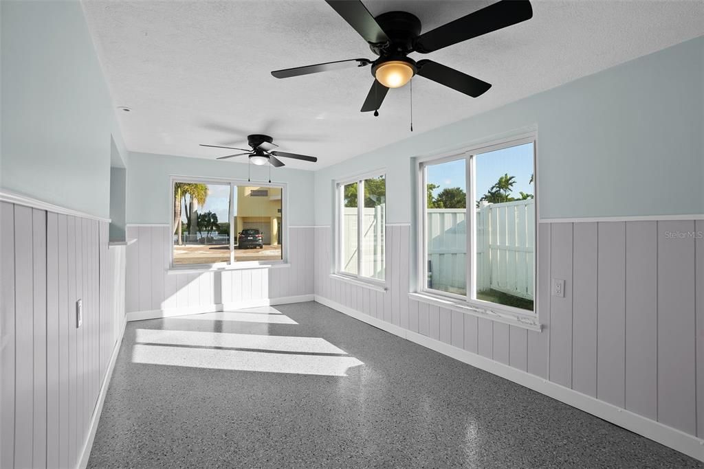 For Sale: $619,000 (2 beds, 1 baths, 1064 Square Feet)