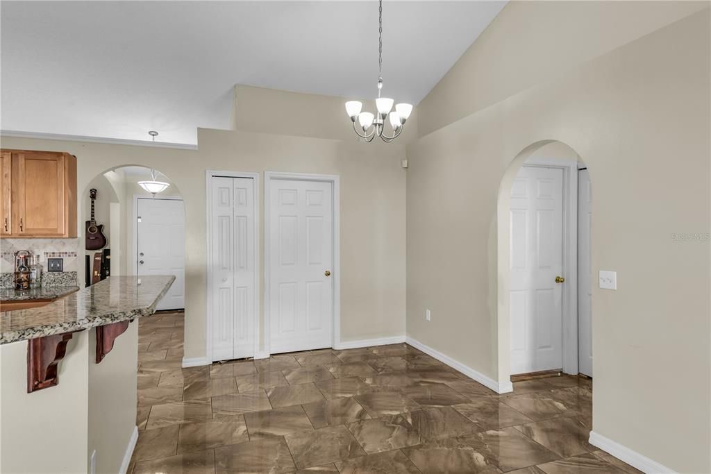 En Venta: $520,000 (3 camas, 2 baños, 1780 Pies cuadrados)