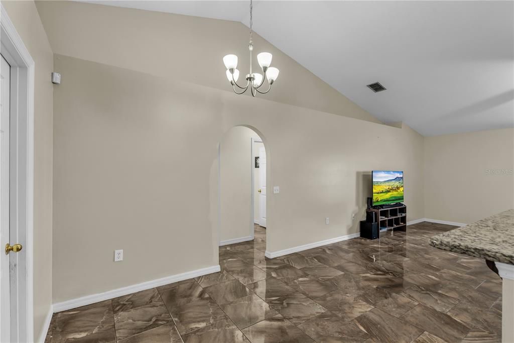 En Venta: $520,000 (3 camas, 2 baños, 1780 Pies cuadrados)