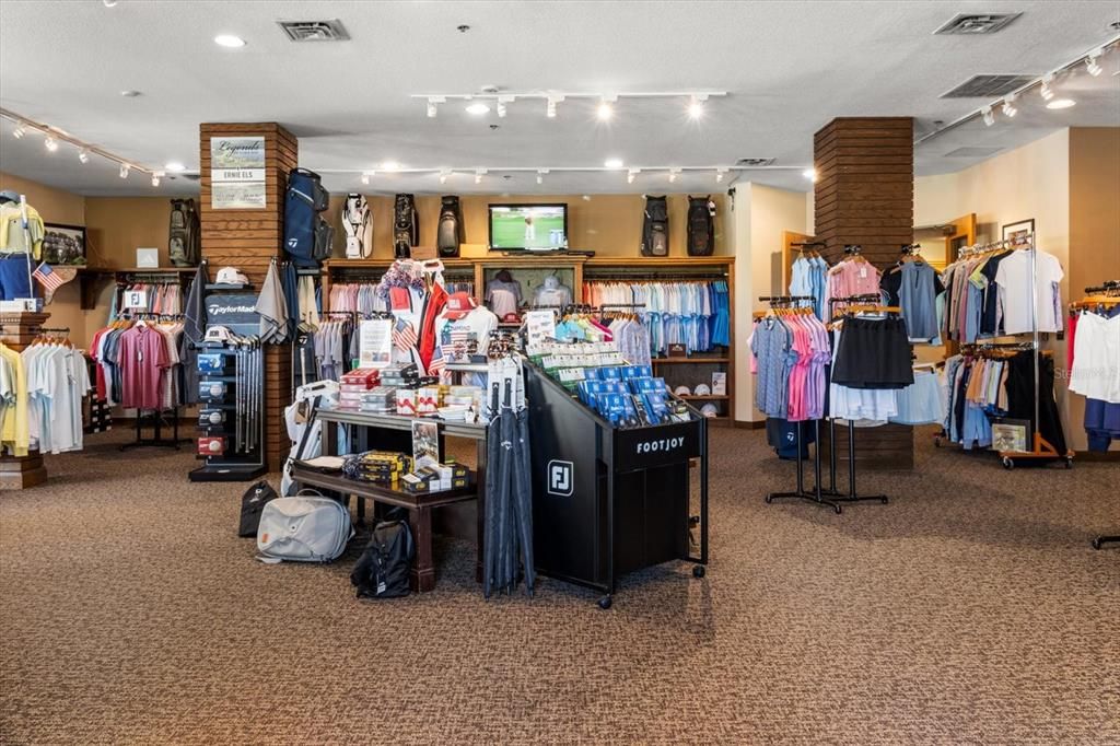 For Sale: $929,900 (3 beds, 3 baths, 4022 Square Feet)