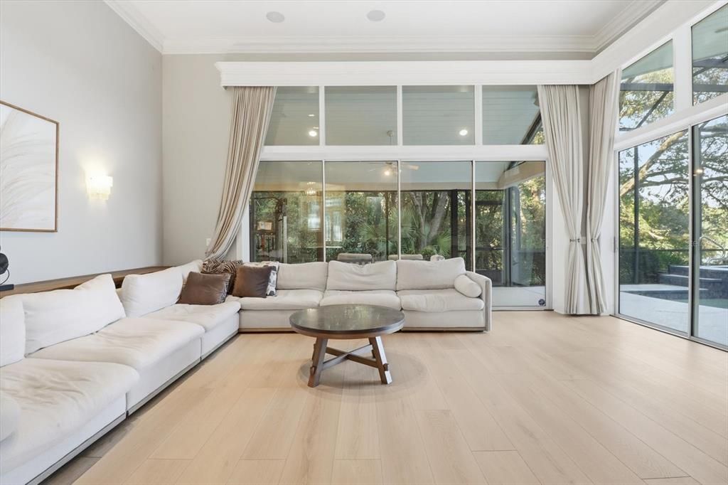 For Sale: $929,900 (3 beds, 3 baths, 4022 Square Feet)