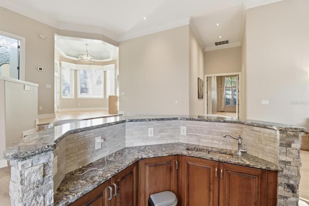 For Sale: $929,900 (3 beds, 3 baths, 4022 Square Feet)