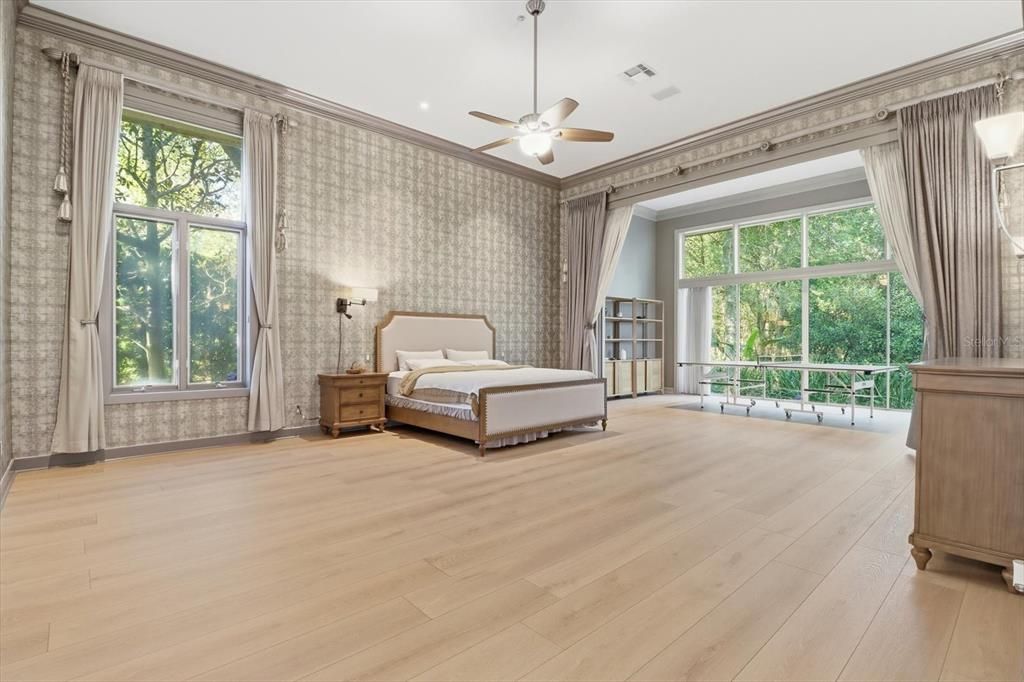 For Sale: $929,900 (3 beds, 3 baths, 4022 Square Feet)