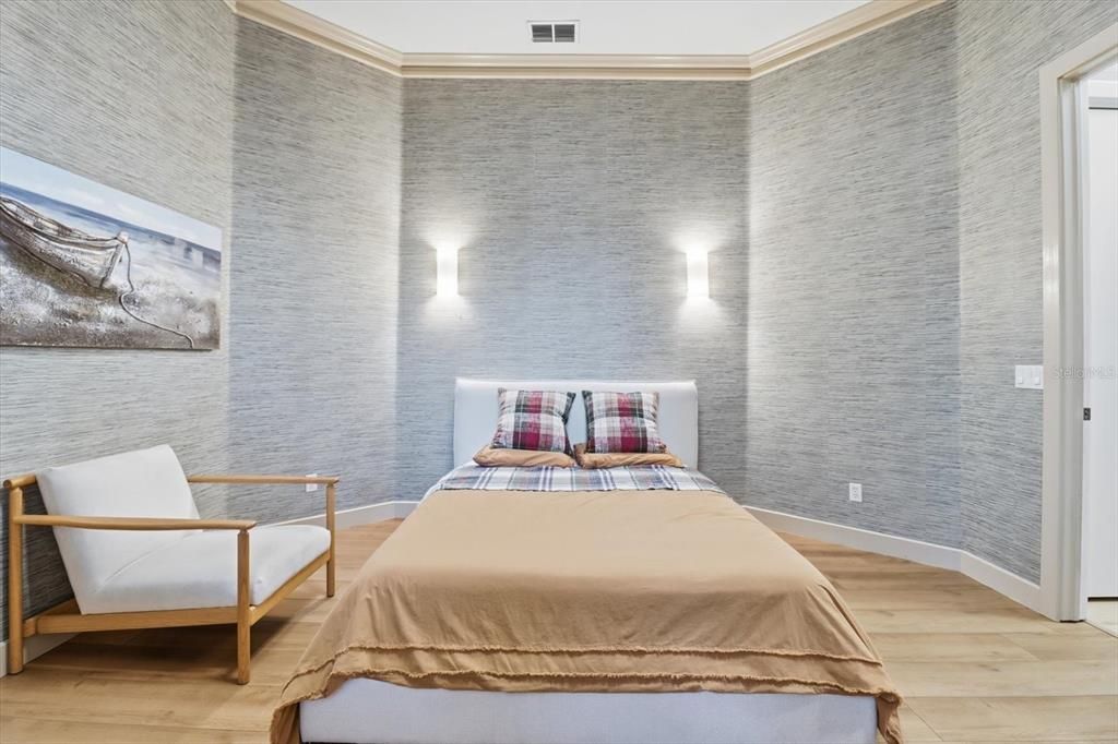 For Sale: $929,900 (3 beds, 3 baths, 4022 Square Feet)