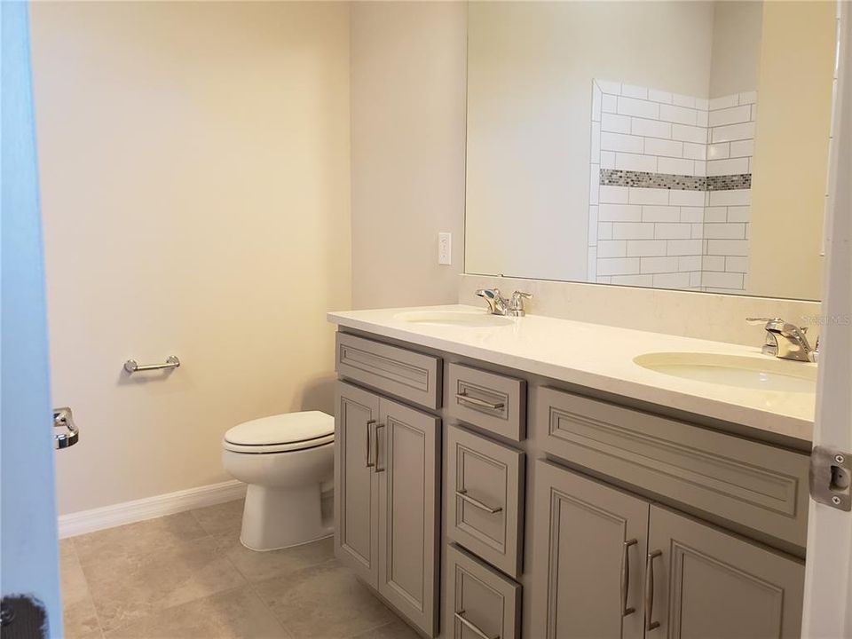 For Rent: $2,550 (3 beds, 2 baths, 2150 Square Feet)