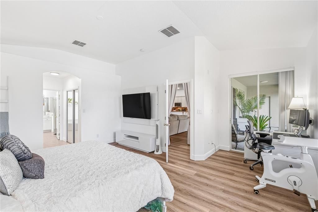 For Sale: $579,900 (4 beds, 3 baths, 2448 Square Feet)