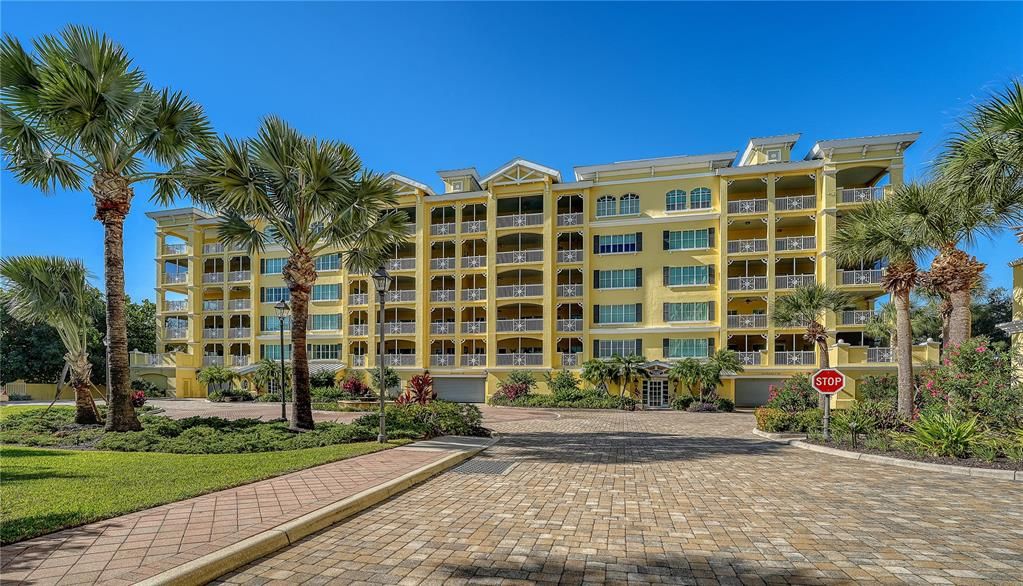 For Sale: $1,199,000 (3 beds, 2 baths, 2467 Square Feet)