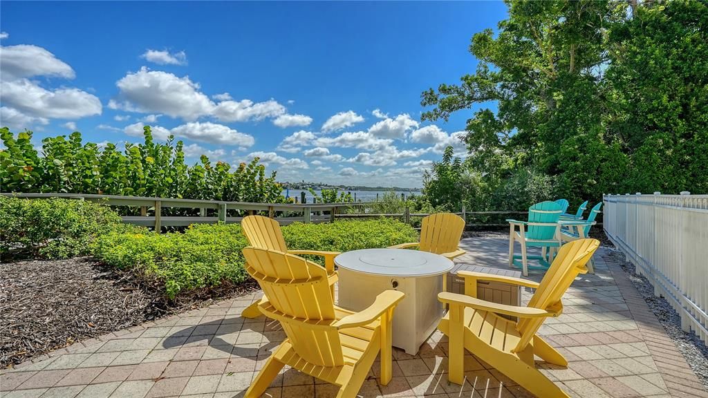 For Sale: $1,199,000 (3 beds, 2 baths, 2467 Square Feet)