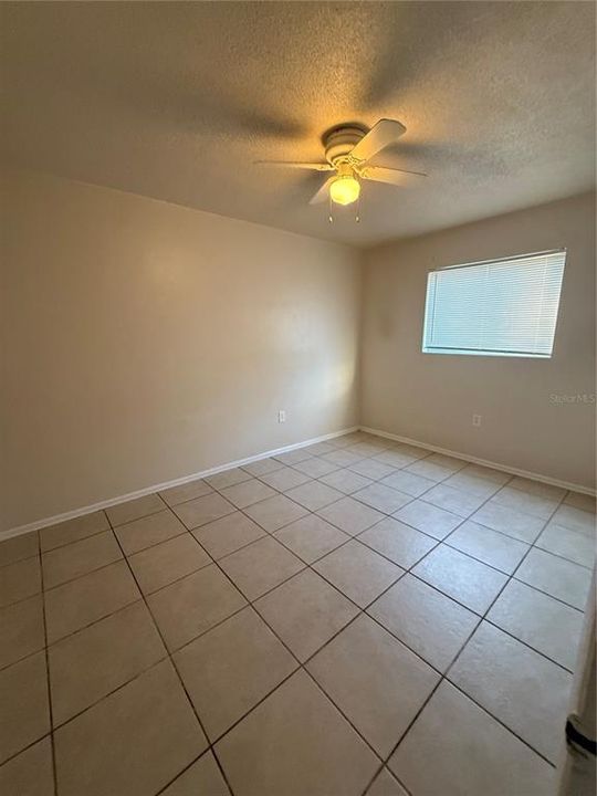 For Rent: $1,095 (2 beds, 1 baths, 650 Square Feet)