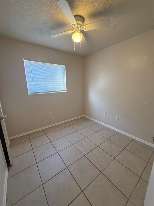 For Rent: $1,095 (2 beds, 1 baths, 650 Square Feet)
