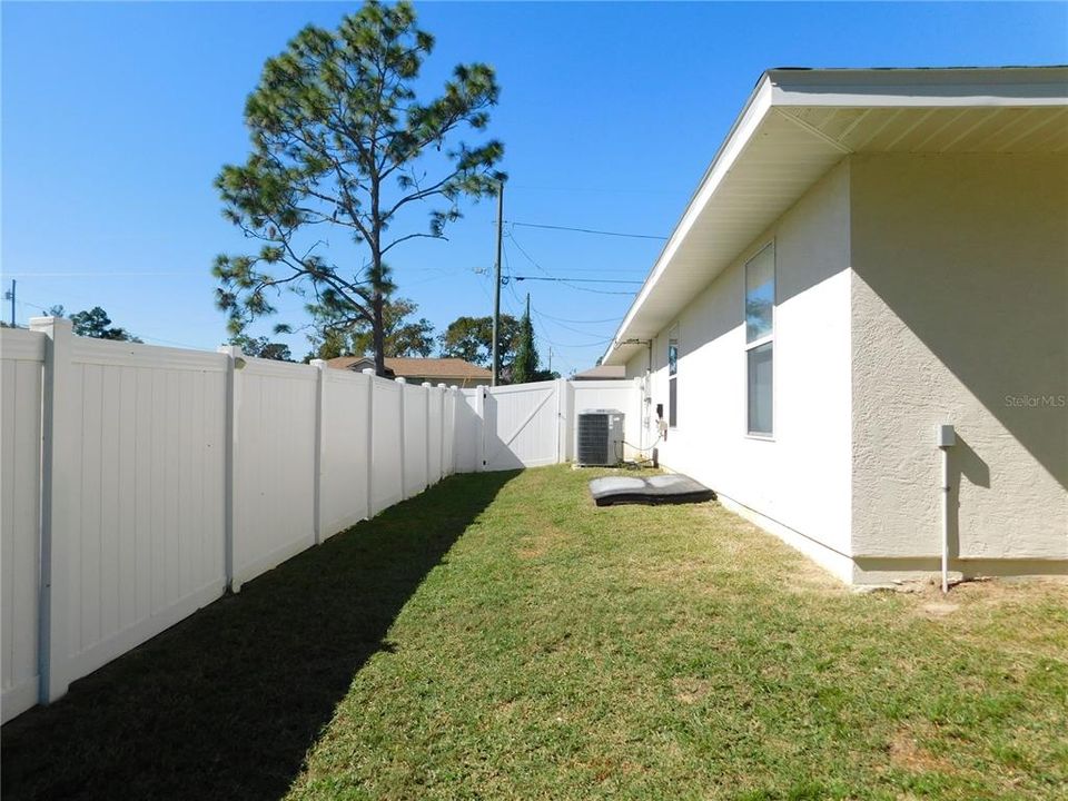 For Sale: $260,000 (3 beds, 2 baths, 1818 Square Feet)