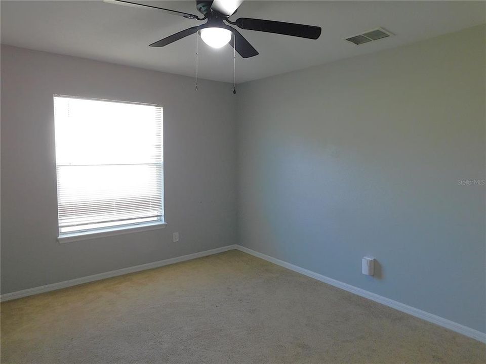 For Sale: $260,000 (3 beds, 2 baths, 1818 Square Feet)