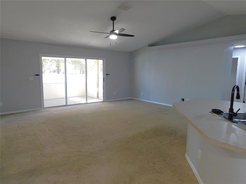 For Sale: $260,000 (3 beds, 2 baths, 1818 Square Feet)