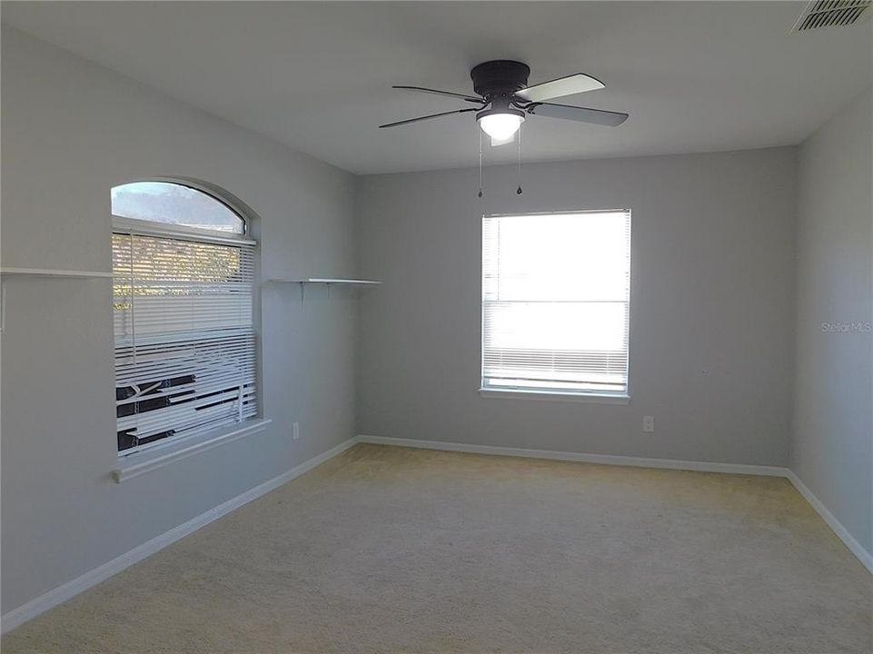 For Sale: $260,000 (3 beds, 2 baths, 1818 Square Feet)