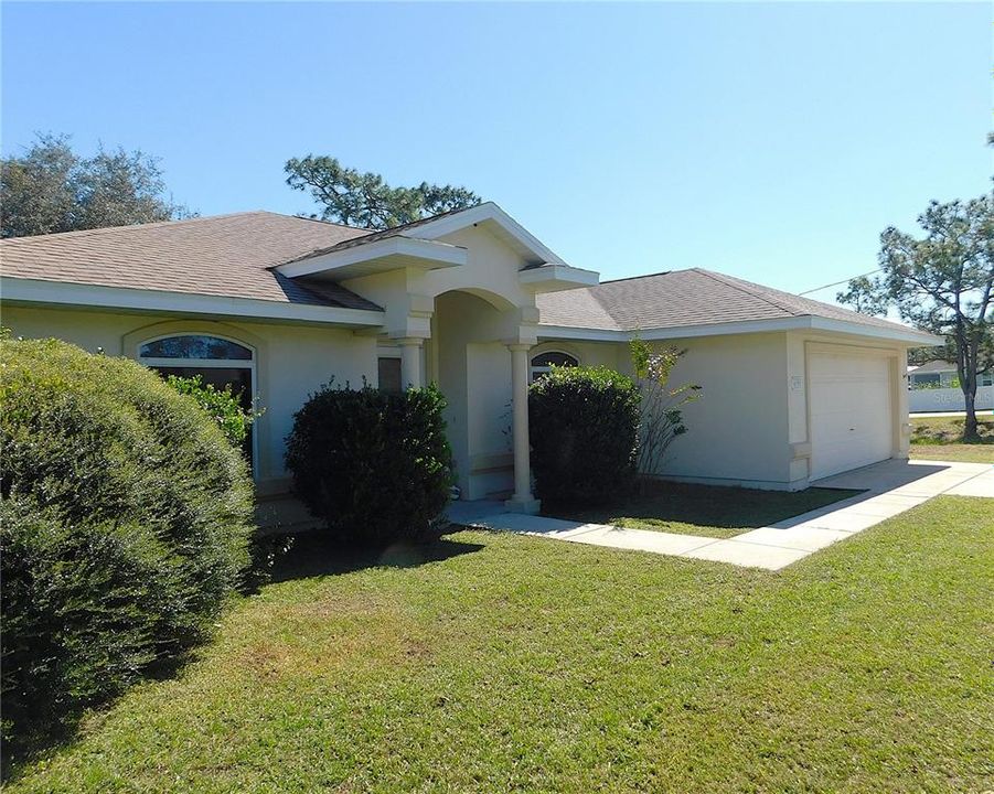 For Sale: $260,000 (3 beds, 2 baths, 1818 Square Feet)