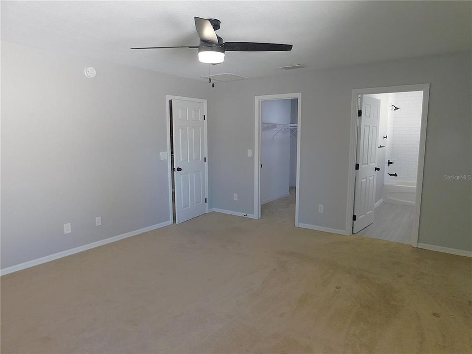 For Sale: $260,000 (3 beds, 2 baths, 1818 Square Feet)