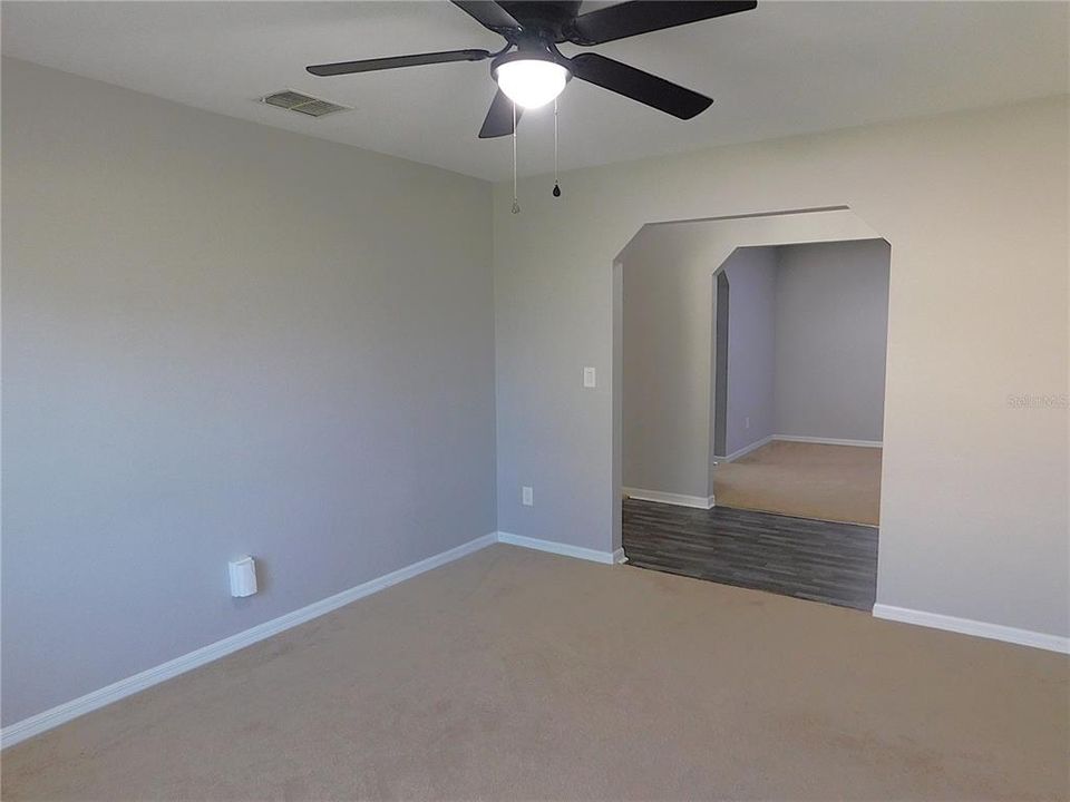 For Sale: $260,000 (3 beds, 2 baths, 1818 Square Feet)