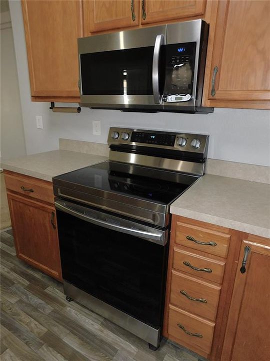 For Sale: $260,000 (3 beds, 2 baths, 1818 Square Feet)