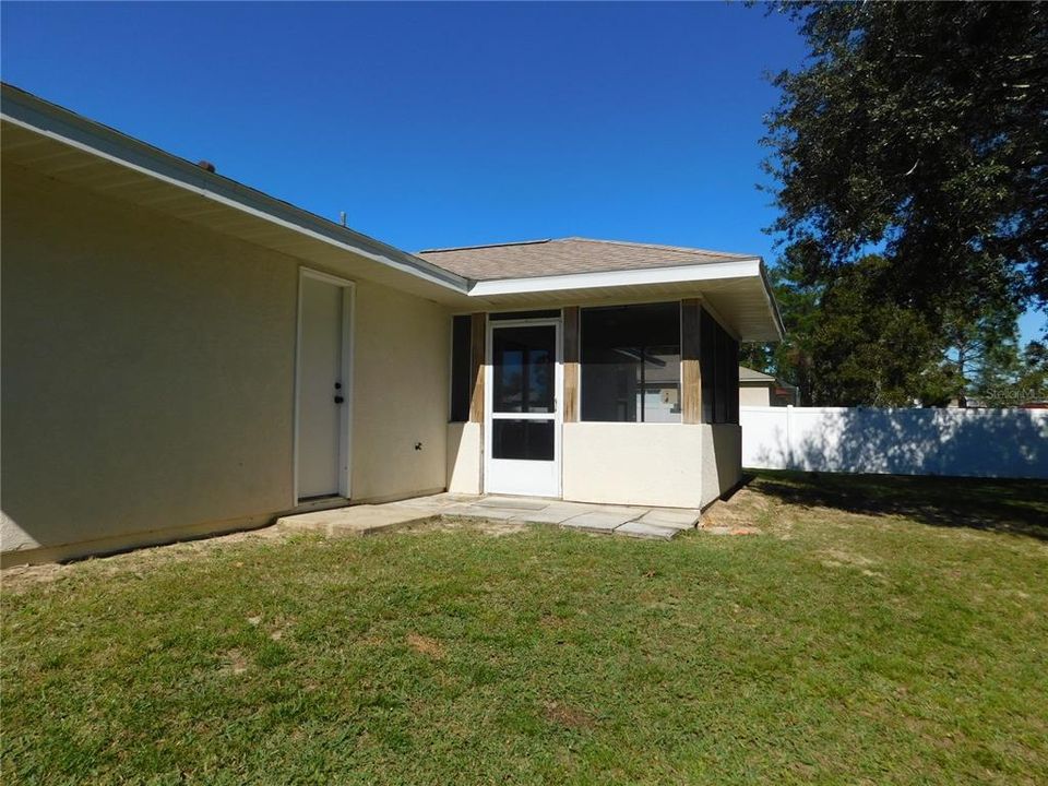 For Sale: $260,000 (3 beds, 2 baths, 1818 Square Feet)