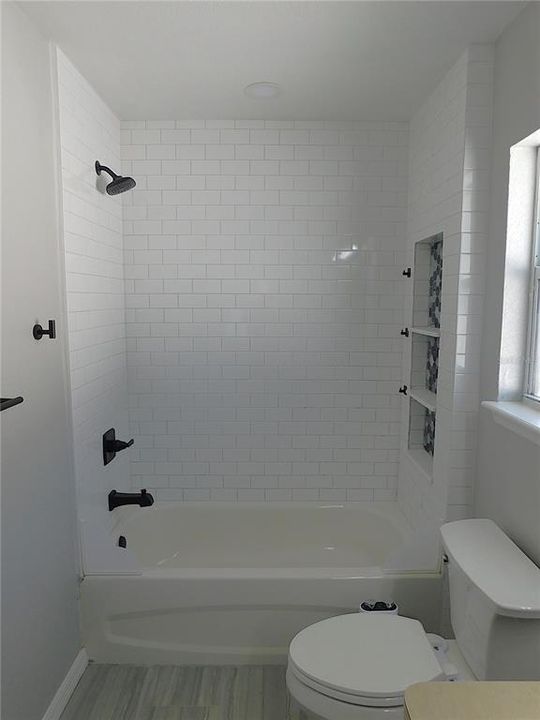 For Sale: $260,000 (3 beds, 2 baths, 1818 Square Feet)