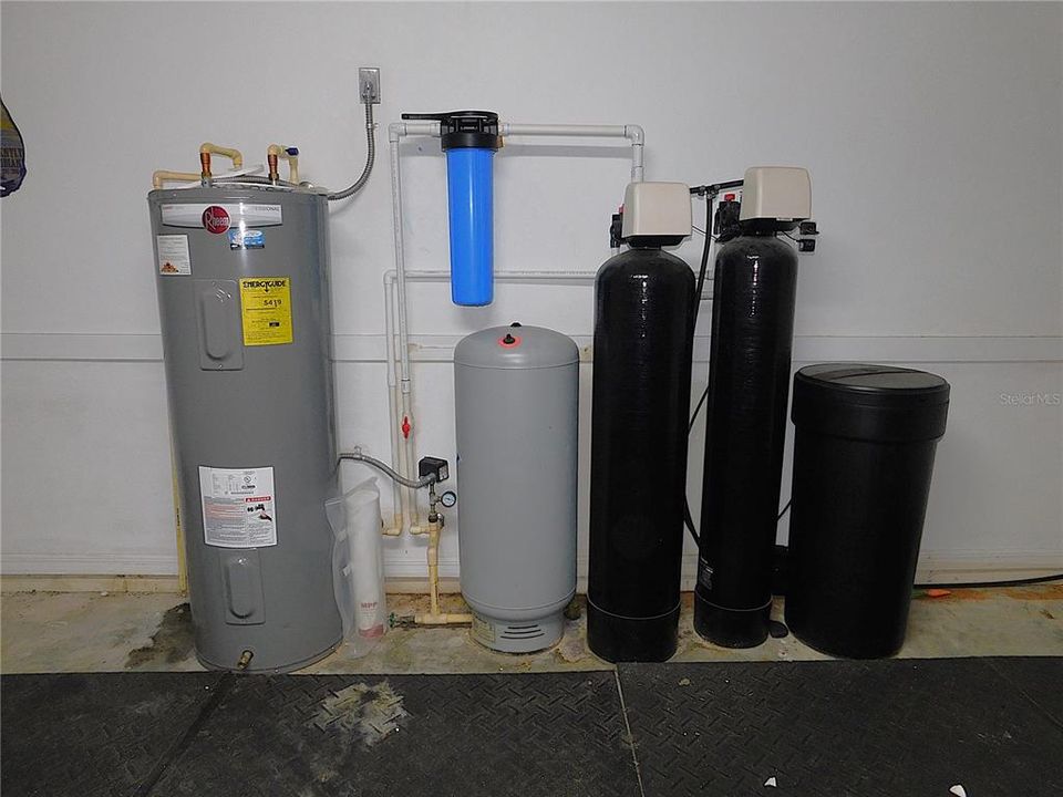 For Sale: $260,000 (3 beds, 2 baths, 1818 Square Feet)