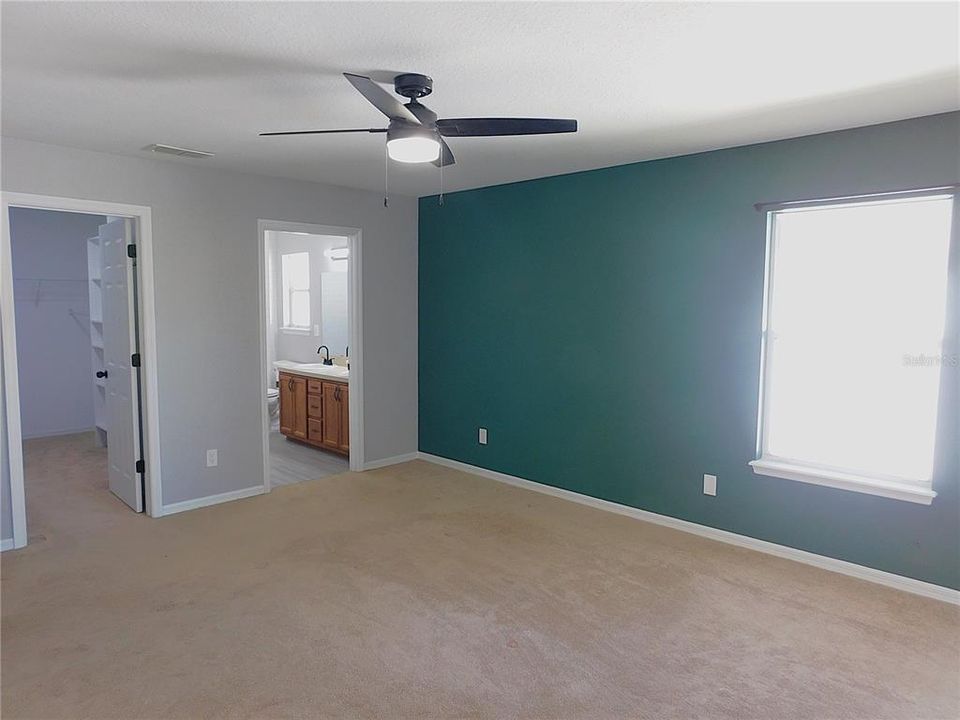 For Sale: $260,000 (3 beds, 2 baths, 1818 Square Feet)