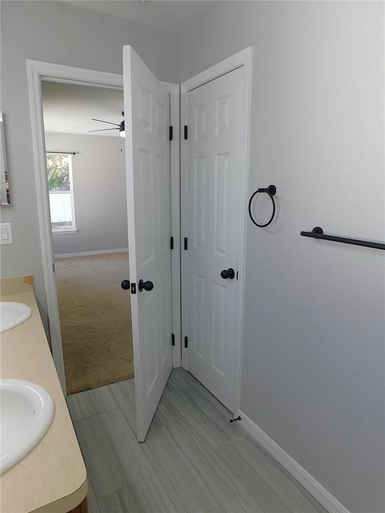 For Sale: $260,000 (3 beds, 2 baths, 1818 Square Feet)