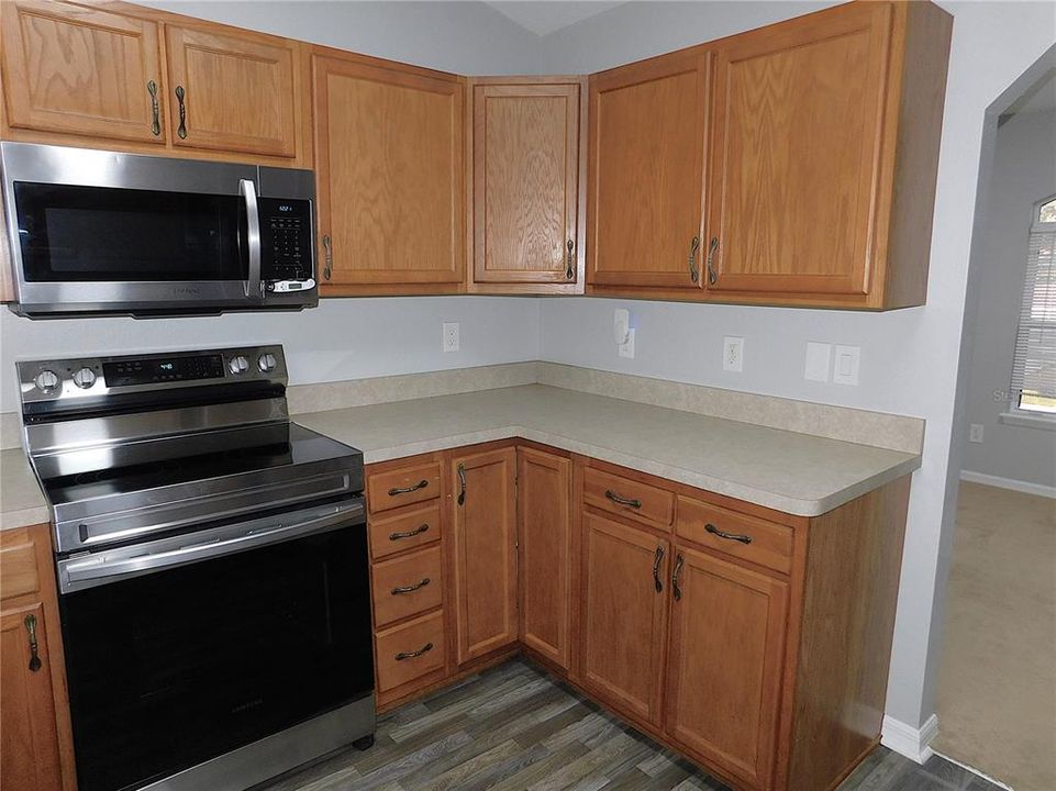 For Sale: $260,000 (3 beds, 2 baths, 1818 Square Feet)