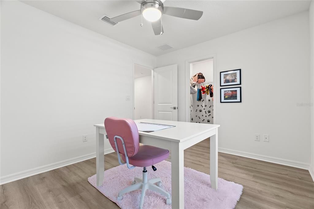 出租: $3,000 (4 贝兹, 2 浴室, 2112 平方英尺)