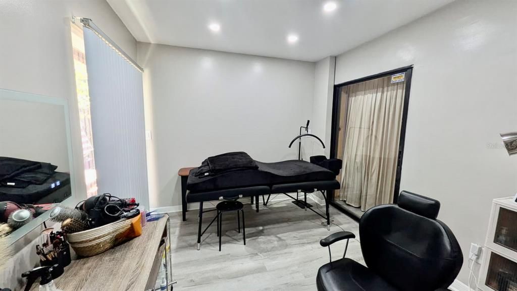 For Sale: $348,000 (3 beds, 2 baths, 1533 Square Feet)