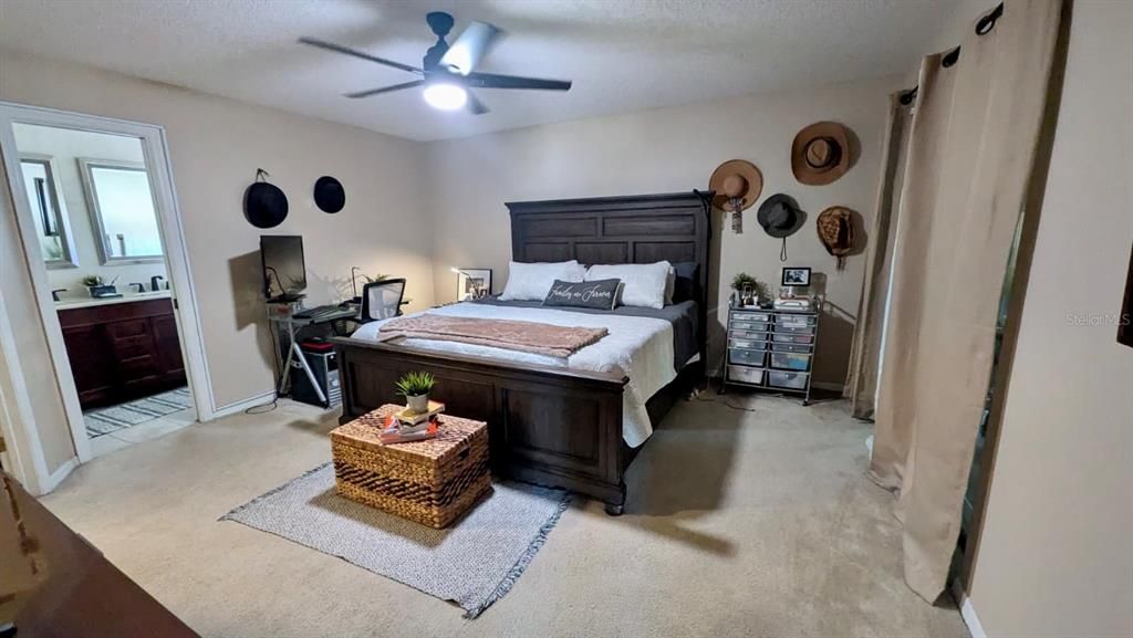 For Sale: $348,000 (3 beds, 2 baths, 1533 Square Feet)