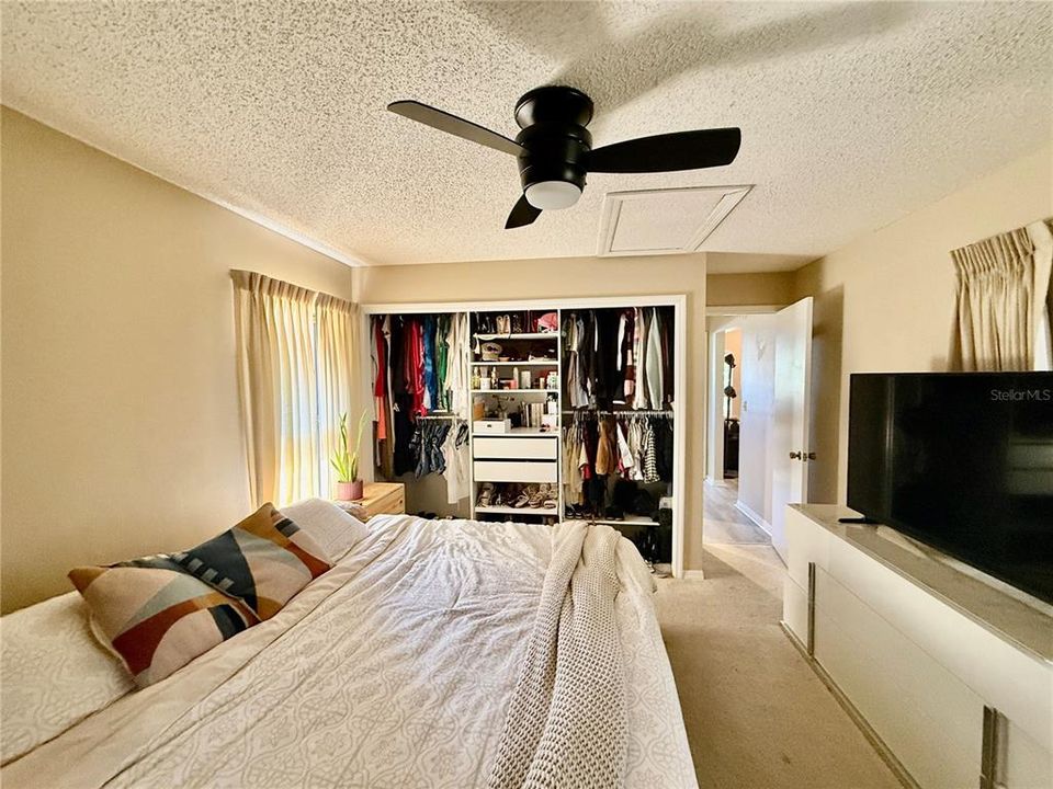 For Sale: $348,000 (3 beds, 2 baths, 1533 Square Feet)