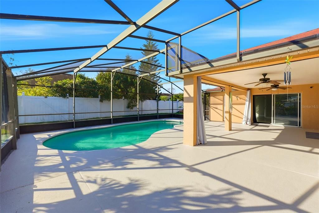 For Sale: $340,000 (4 beds, 2 baths, 1731 Square Feet)