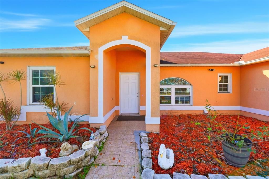 For Sale: $340,000 (4 beds, 2 baths, 1731 Square Feet)