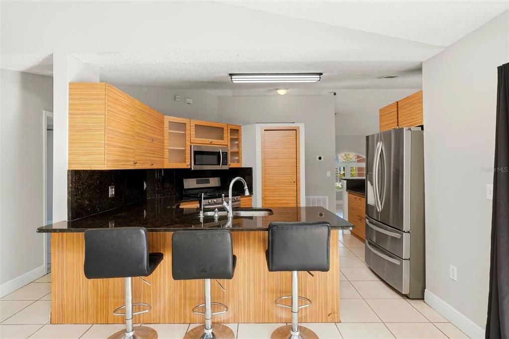 For Sale: $340,000 (4 beds, 2 baths, 1731 Square Feet)