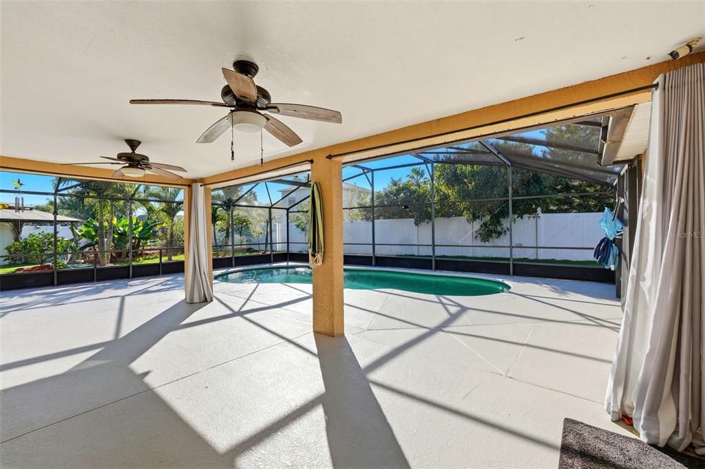 For Sale: $340,000 (4 beds, 2 baths, 1731 Square Feet)