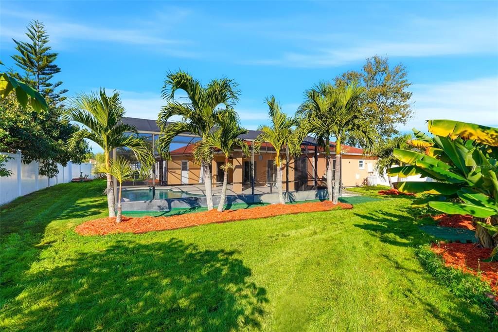 For Sale: $340,000 (4 beds, 2 baths, 1731 Square Feet)