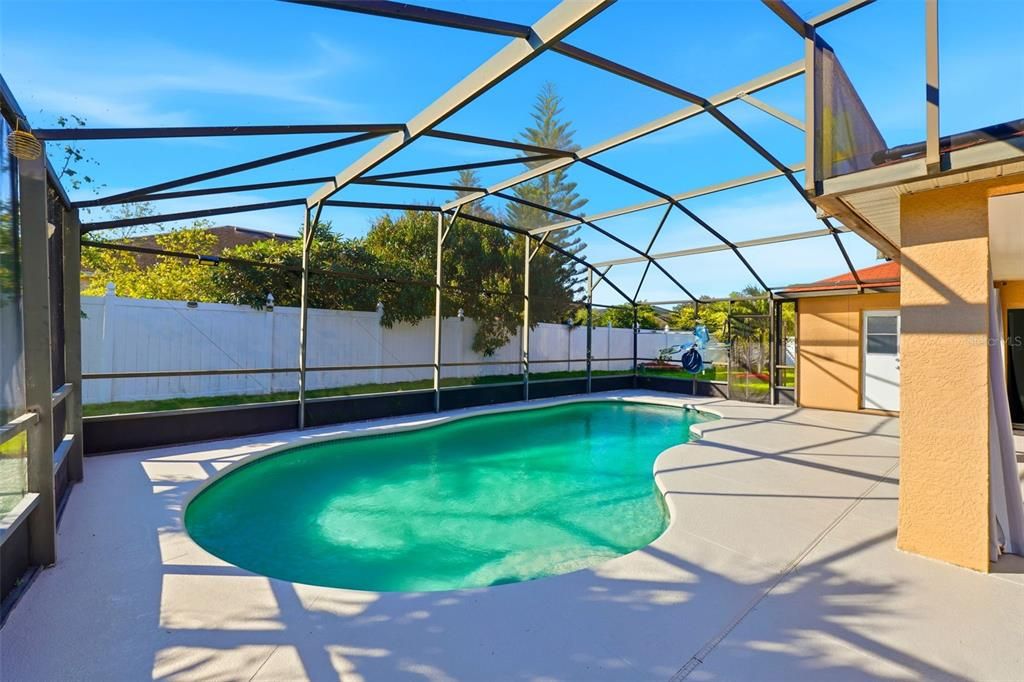 For Sale: $340,000 (4 beds, 2 baths, 1731 Square Feet)