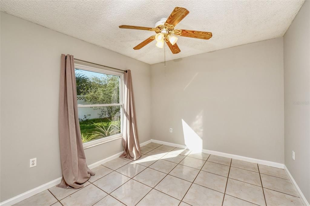 For Sale: $340,000 (4 beds, 2 baths, 1731 Square Feet)