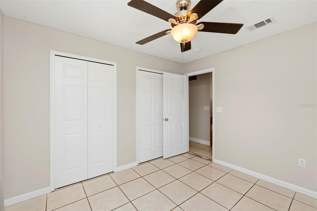 For Sale: $340,000 (4 beds, 2 baths, 1731 Square Feet)