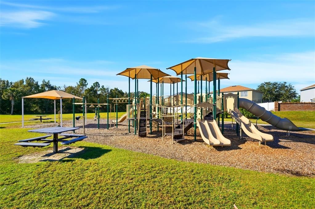 For Sale: $340,000 (4 beds, 2 baths, 1731 Square Feet)