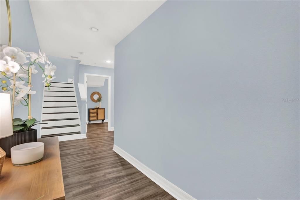 出租: $3,000 (3 贝兹, 3 浴室, 1913 平方英尺)