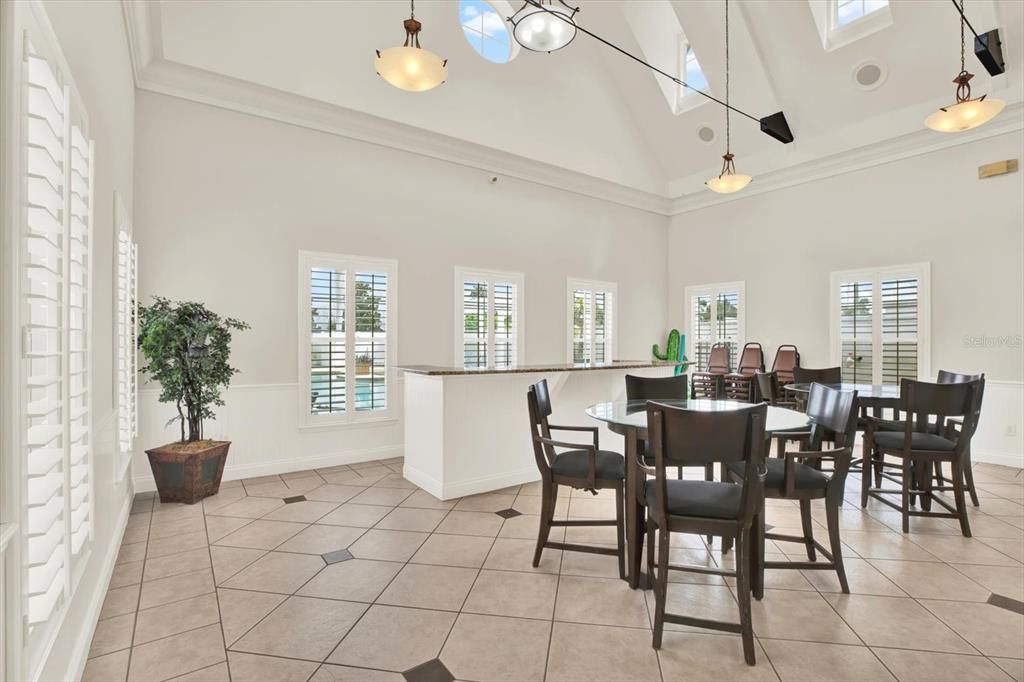 出租: $3,000 (3 贝兹, 3 浴室, 1913 平方英尺)