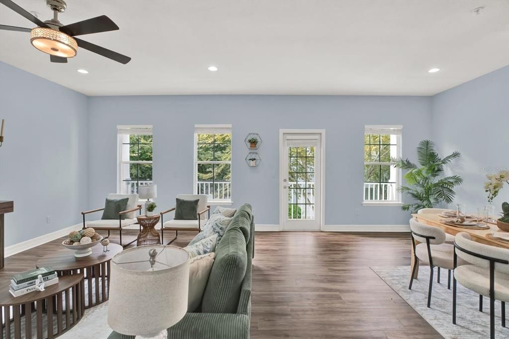 出租: $3,000 (3 贝兹, 3 浴室, 1913 平方英尺)